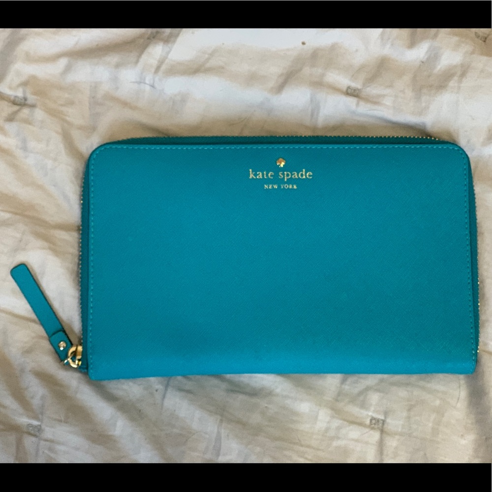 Kate Spade Grand Street Travel Wallet
